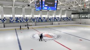 Primăria Sectorului 4, împuternicită să organizeze Supercupa României la Hochei, alături de Federaţia de specialitate / Partida CSM Corona Braşov - ACSH Gheorgheni va inaugura pe 31 august Patinoarul Berceni Arena / Construcția a costat 10 milioane de euro