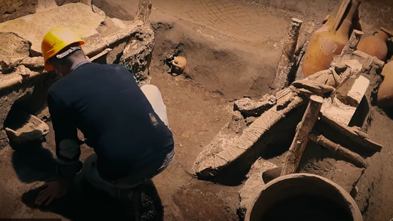 VIDEO Descoperire rară pe șantierul arheologic de la Pompei: o cameră a sclavilor