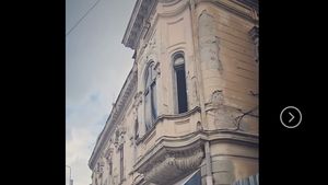 Primăria Sectorului 1, împuternicită să cumpere Casa Dimitrie Petrescu, pe care intenţionează să o transforme într-un centru educaţional / Vezi cine este proprietarul clădirii