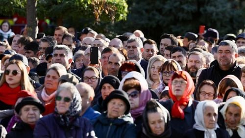 Ciolacu afirmă că nu a fost în campanie electorală la pelerinajul de Sfânta Parascheva: Am mers pentru că am simţit nevoia „ca și creștin”