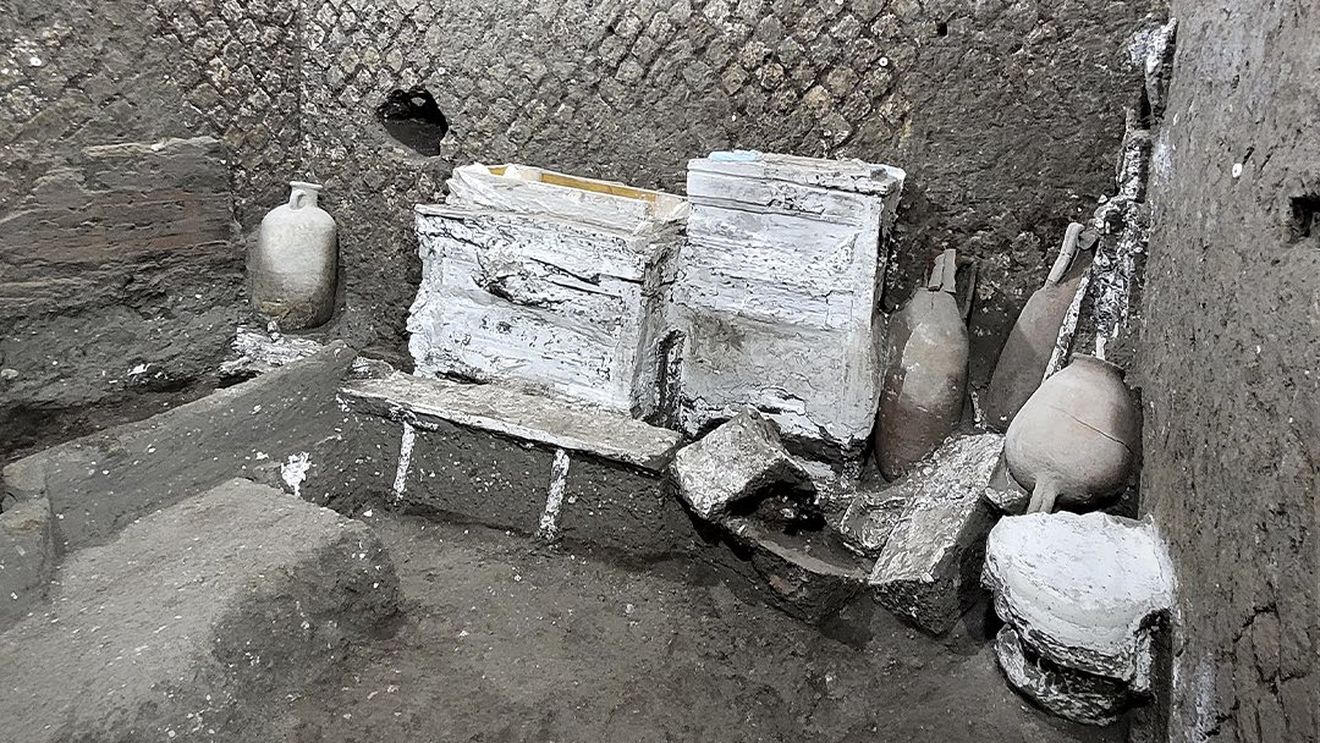 FOTO VIDEO Arheologii descoperă noi informaţii despre viaţa sclavilor din Pompeiul antic
