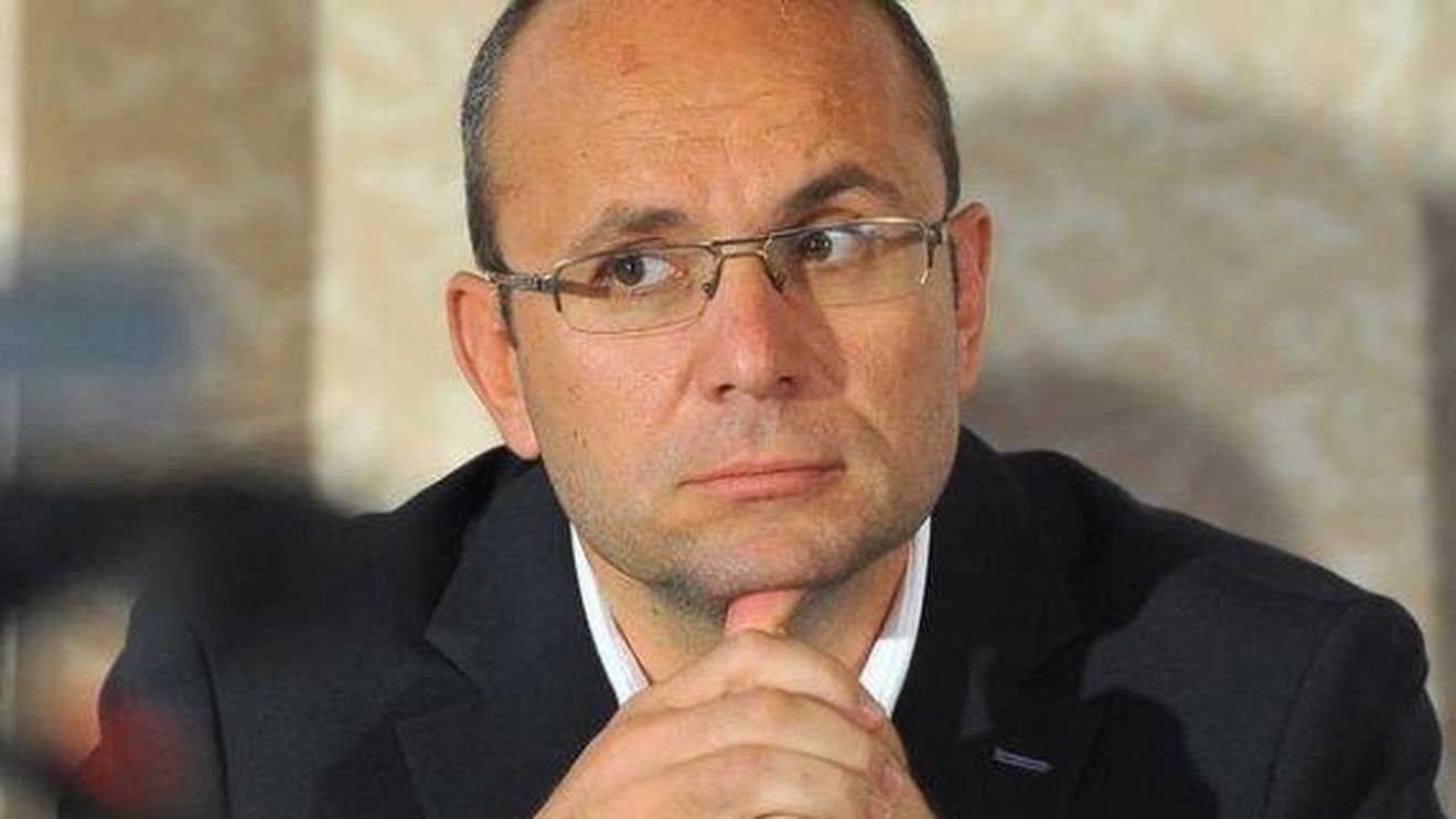 Cozmin Gușă, pentru Pagina de Media: "De azi renunț la coordonarea editorială a Realitatea Media" / Anunțul, după reînscrierea în PSD