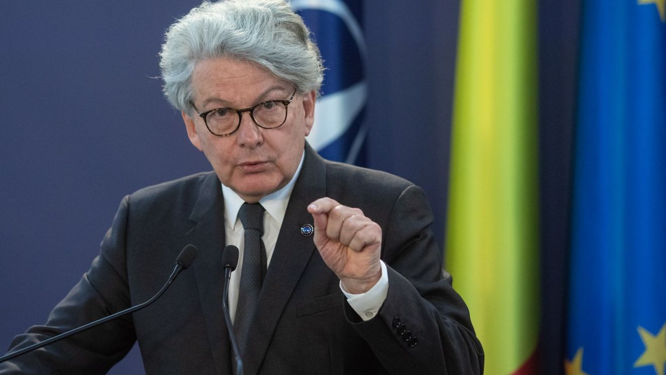 Comisarul pentru Piaţă Internă: UE a decis lansarea unei licitaţii de peste 1 miliard de euro, pentru achiziţia de echipamente militare/ Am identificat peste 15 companii din 11 ţări, printre care și România