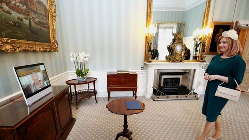 Noua ambasadoare a României la Londra i-a prezentat reginei scrisorile de acreditare