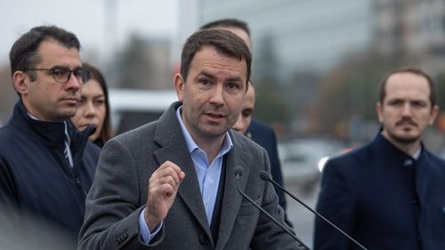 Drulă face plângere la Agenția de Reglementare a Pieței de Capital din Canada, dar și la ASF: Să nu uităm că Ciolacu își desfășoară afacerile prin apropiați, cum este doamna Docuz