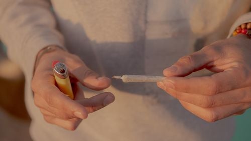 În Germania, o persoană din zece se confruntă cu o adicţie