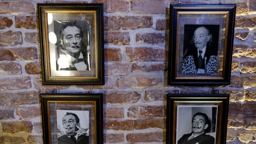 „Universul lui Salvador Dalí”, cea mai mare expoziție din România dedicată celebrului artist, a fost prelungită până la 1 septembrie