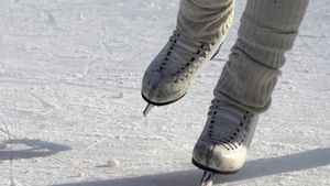 Se deschid patinoarele în aer liber din municipiul Braşov