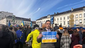 INTERVIU Europarlamentarul Vlad Gheorghe, inițiatorul grupului de Facebook „Uniți pentru Ucraina”, cu peste 260.000 de membri, care a ajutat până în prezent zeci de mii de refugiați ucraineni: Toată lumea primește răspuns aproape instantaneu