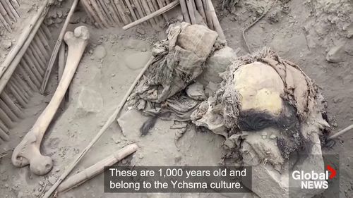 VIDEO Arheologi peruani au descoperit mumii ale unor copii, cu o vechime de cel puțin 1.000 de ani, în capitala Lima