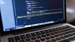 Hackeri ruși au compromis conturi ale Guvernului britanic / Datele sunt scoase la vânzare pe dark web