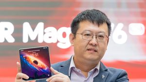 HONOR Magic V6: productivitate, autonomie și AI într-un design ultra-subțire