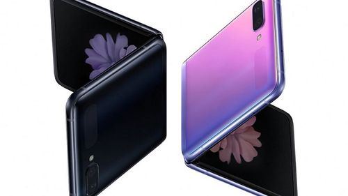 VIDEO Samsung a prezentat telefonul pliabil Z Flip şi smartphone-urile S20 compatibile 5G pentru a contracara Apple şi Huawei
