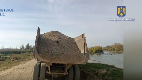 VIDEO Percheziţii la Galați într-un dosar penal de evaziune fiscală şi activităţi miniere fără permis sau licenţă