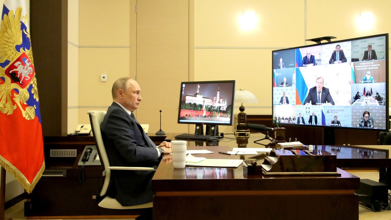 Putin se retrage și mai adânc în labirintul său (Washington Post)