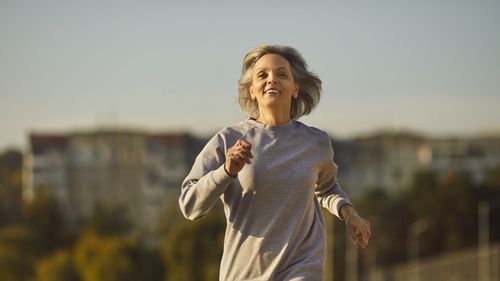 Longevitatea nu este noroc, este strategie: Populațiile longevive practică Hara Hachi Bu, principiul de a mânca până când sunt 80% sătui