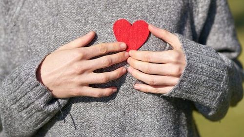 Medicii de la Spitalul Floreasca au reuşit un al treilea implant de inimă artificială parţială