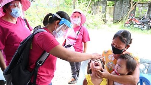 OMS anunţă că poliomielita nu mai este prezentă în Filipine, în urma unei ample campanii de vaccinare