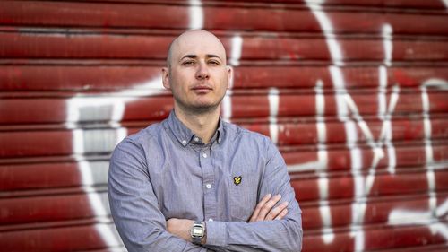 Justiția franceză refuză predarea militantului antifascist "Gino" Abazaj în Ungaria