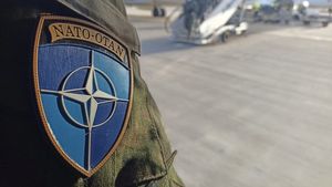Ministrul de Externe al Poloniei cere NATO un răspuns ”devastator” Rusiei, dacă Putin va folosi arma nucleară în Ucraina: ”În mod evident, președintele Putin pierde războiul”  