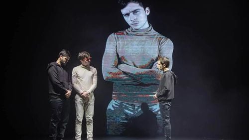 VIDEO Actorul Dan Pughineanu: Ceea ce este popular, este neapărat bun și valoros? O întrebare cu care se confruntă foarte mulți tineri