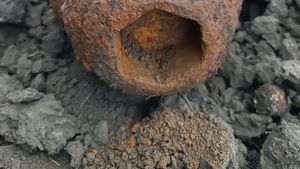 Bombă de aviație de 100 de kilograme, descoperită în timpul unor lucrări de excavare, în municipiul Satu Mare