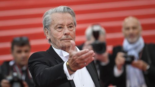 Alain Delon va fi înmormântat la mijlocul săptămânii pe domeniul său la Douchy. Va fi respectată dorința actorului de a nu avea funeralii naționale