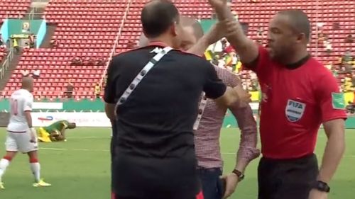 VIDEO Momente halucinante la Cupa Africii pe Națiuni după ce arbitrul unui meci a fluierat de două ori finalul jocului înainte de minutul 90
