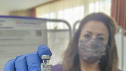 Peste 960.000 de doze de vaccin de la Pfizer BioNTech vor ajunge luni şi marţi în România