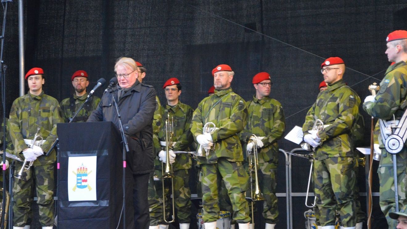 Ministrul suedez al Apărării, Peter Hultqvist, spune că nu este exclus un atac armat asupra ţării sale