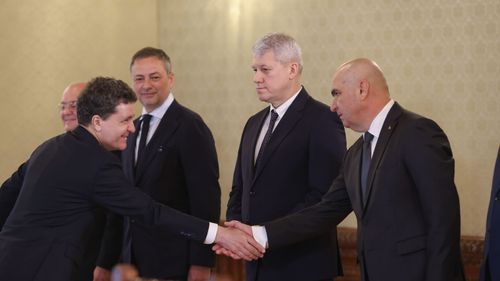 SURSE: Divergențe între Ilie Bolojan și Nicușor Dan pe tema creșterii TVA pentru a acoperi deficitul bugetar record provocat de guvernul Ciolacu