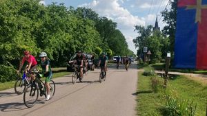 Au început înscrierile pentru Turul Ciclist Timișoara-Szeged. Primii 50 de bicicliști amatori înscriși vor beneficia de cazare gratuită în Ungaria