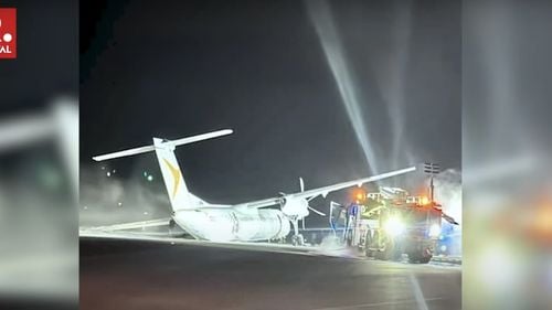 VIDEO Un avion Air Canada a luat foc în timpul aterizării la Halifax, la doar câteva ore după tragedia din Coreea de Sud / Pasagerii au fost evacuați de urgență