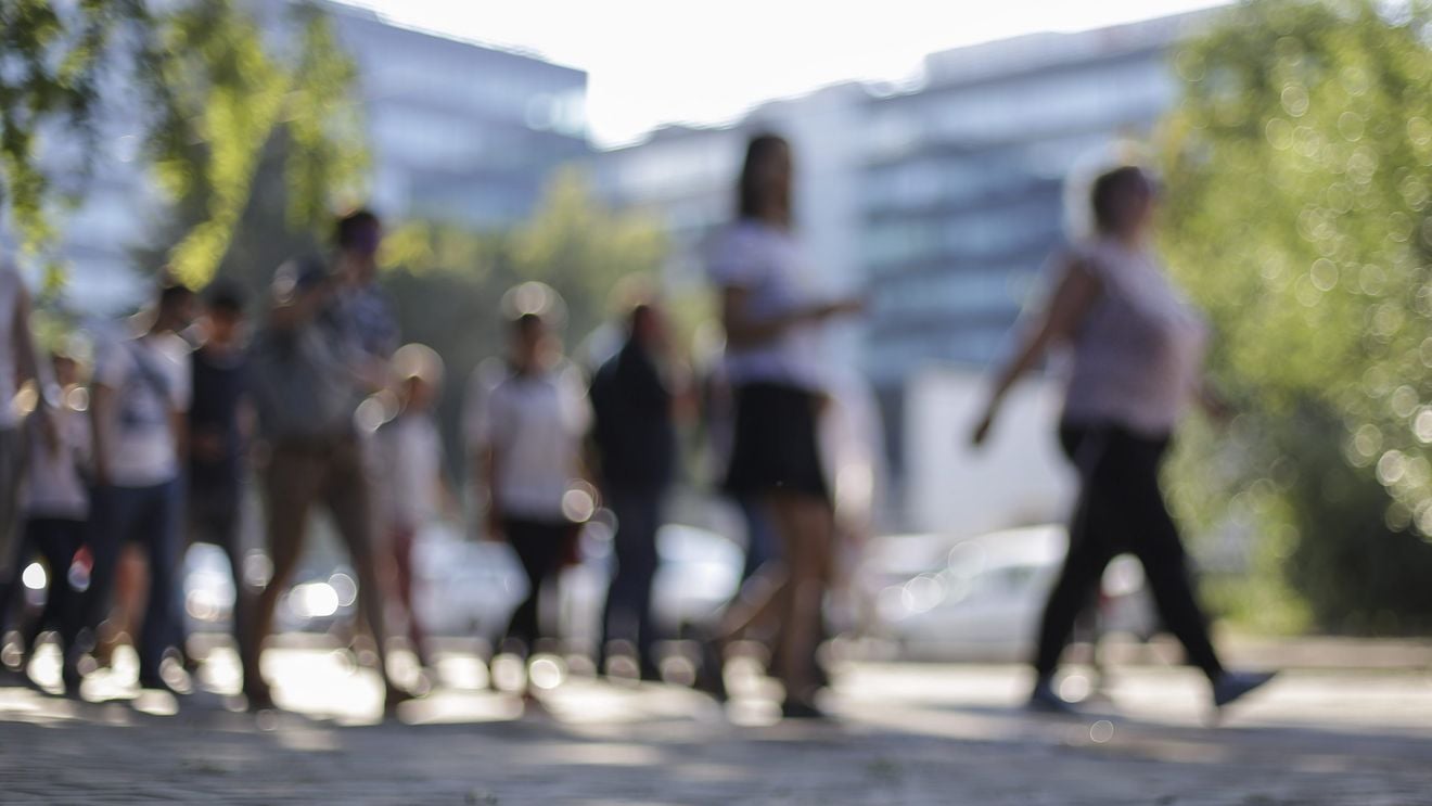 Studiu: Cei mai mulți români cred că anul care a început va fi unul mai bun decât 2023, nivelul de optimism este în creștere/ Românii sunt îngrijorați de creșterea inflației, a dobânzilor și a șomajului, dar și de scăderea demografică