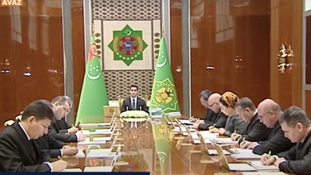 Turkmenistan, una dintre cele mai izolate țări de pe planetă, condusă de un regim autoritar, premiul suprem pentru președintele Serdar Berdîmuhamedov, „erou al țării”