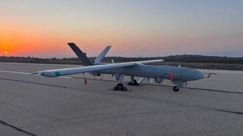 VIDEO Dronă militară rezistentă la bruiaj, produsă în România / Modelul pe care este bazată a luptat în Afganistan