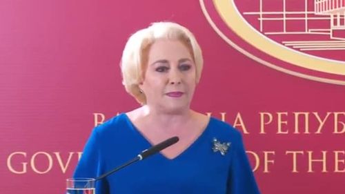 Publicația satirică Times New Roman anunță că, ”la presiunea bunului simț”, a dat-o în judecată pe Viorica Dăncilă: Tăvălește imaginea și demnitatea de român