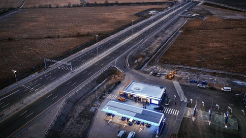 Vladimir Putin a inaugurat prima autostradă veritabilă din Rusia, de 694 de kilometri, care leagă Moscova de Sankt Petersburg