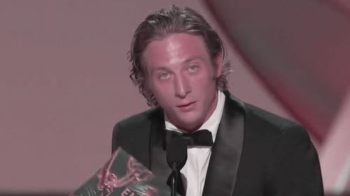 Premiile Emmy 2024: De ce a fost cenzurat Jeremy Allen White din „The Bear” în timpul discursului său