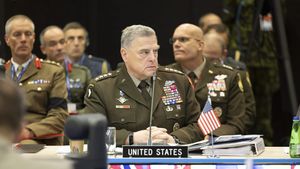 Razboiul lui Trump cu șefii spionilor și de la Pentagon face noi victime