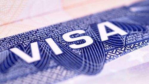 Trump vrea să reducă durata de valabilitate a vizelor pentru jurnaliştii şi studenţii străini