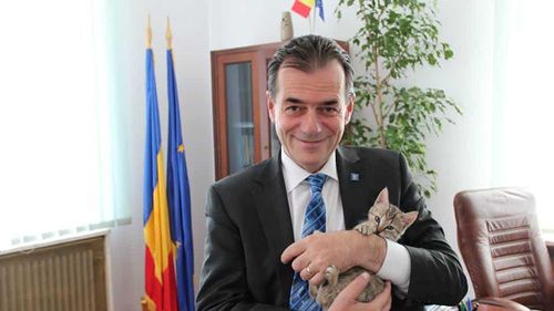 PNL primește cinci campioni ai traseismului. Ce le pregătea Ludovic Orban traseiștilor când era în opoziție