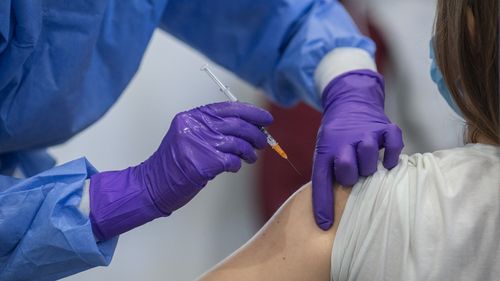 Curtea Constituțională a Sloveniei a decis că vaccinarea obligatorie împotriva COVID-19 a angajaților din sectorul public este neconstituțională