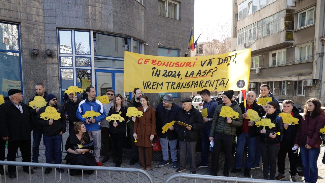 Protest Declic față de primele pe care și le acordă conducerea ASF