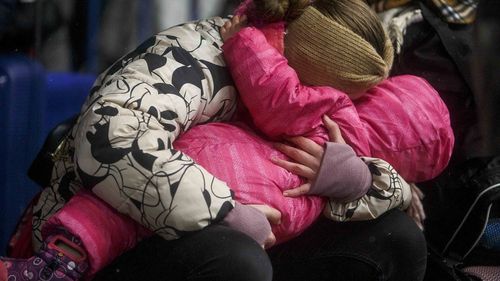 Mesajul emoționant al unei mame din Ucraina, despre ajutorul primit în România: ”O țară ale cărei obiceiuri erau necunoscute, despre care nu știam nimic/ O dorință absolut sinceră a românilor de a ne ajuta, sfătui și îngriji”