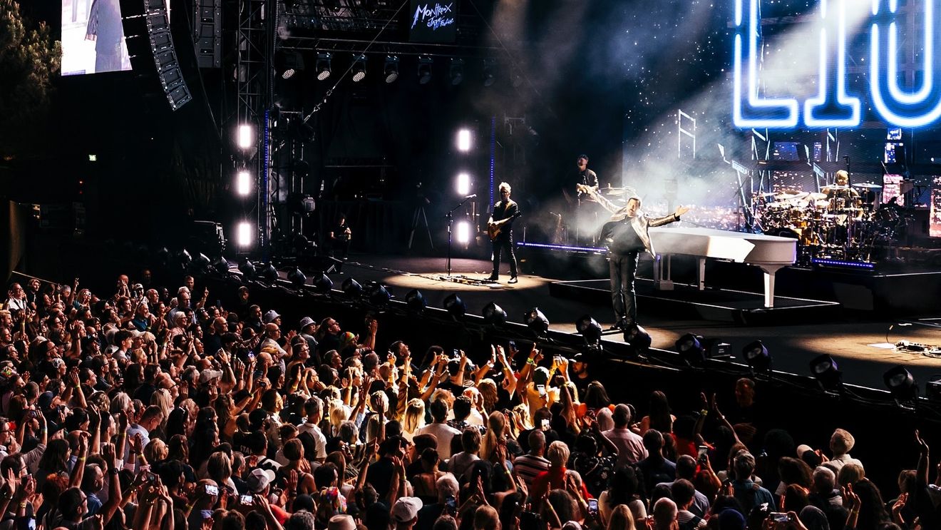Festivalul de Jazz de la Montreux aduce artiști de top precum Chaka Khan, Lionel Richie, Santana, Alanis Morisette/ O parte dintre concerte se transmit live/ Topul reprezentațiilor memorabile, de-a lungul timpului