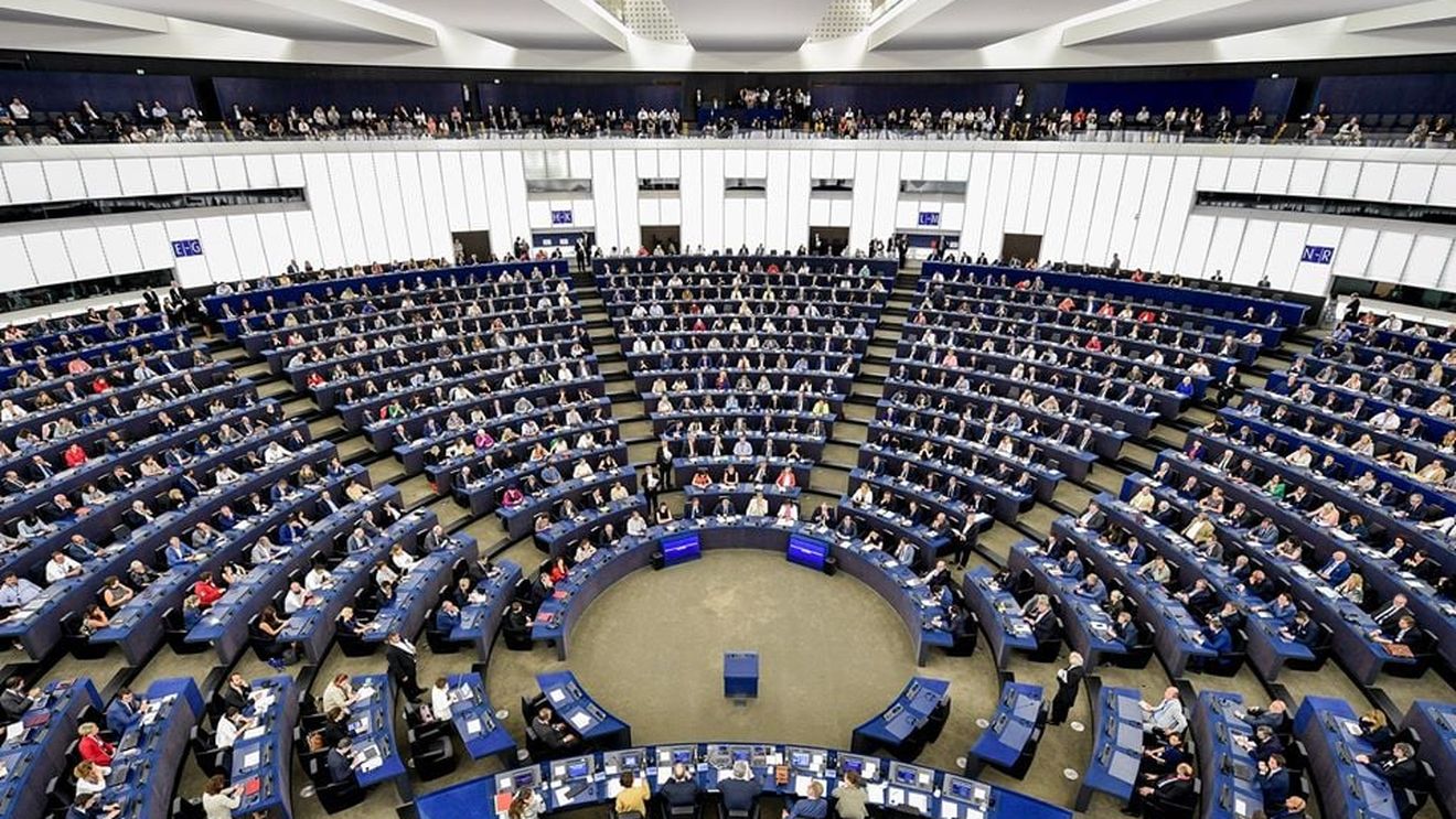 Pachetul legislativ ”verde” Fit for 55 a picat în Parlamentul European. Cea mai tensionată ședință din ultimii ani, marcată de fluierături și schimburi dure de replici