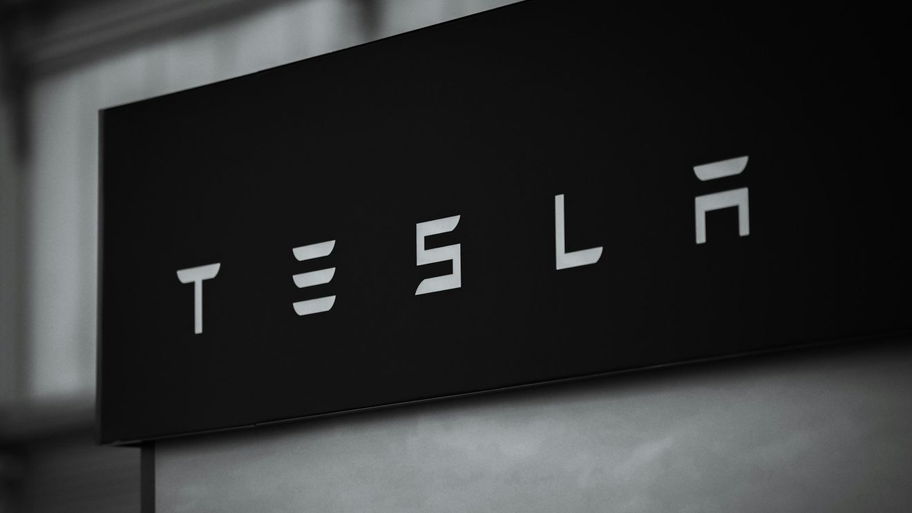 Acţionarii Tesla aprobă pachetul salarial de 1.000 de miliarde de dolari pentru Elon Musk, cu peste 75% din voturi