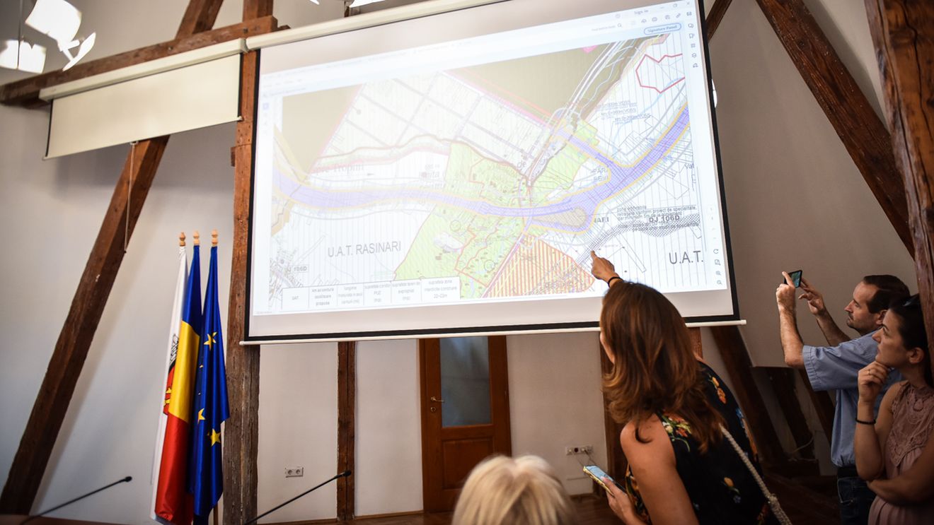 Centura ocolitoare sud a Sibiului pierde două benzi de circulație, iar documentațiile devin mai scumpe / Se refac toate hârtiile la drumul care trebuia să fie gata din 2022