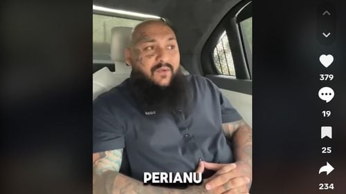 Manelistul condamnat Dani Mocanu, care îl promovează pe Nicolae Ciucă la prezidențiale, l-a susținut în vară și pe candidatul PNL la Consiliul Județean Argeș / PNL susține că nu are contract cu manelistul